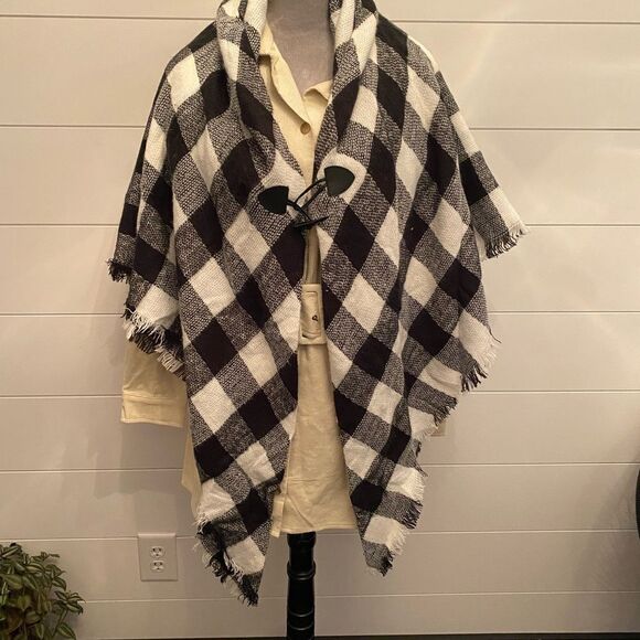 Black and White Plaid Shawl - Picture 1 of 5